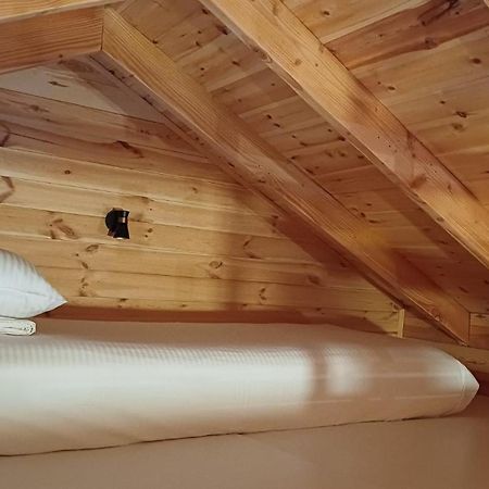 Casa Gorjeana Complex Agroturistic Hotel Pestisani Luaran gambar